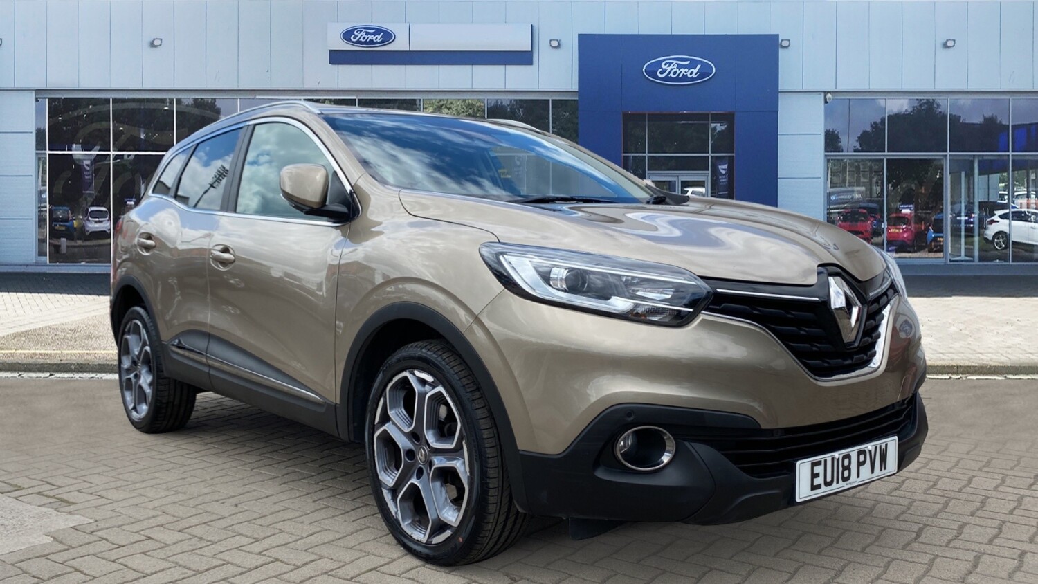 Used Renault Kadjar 1.2 TCE Dynamique S Nav 5dr Petrol Hatchback For ...